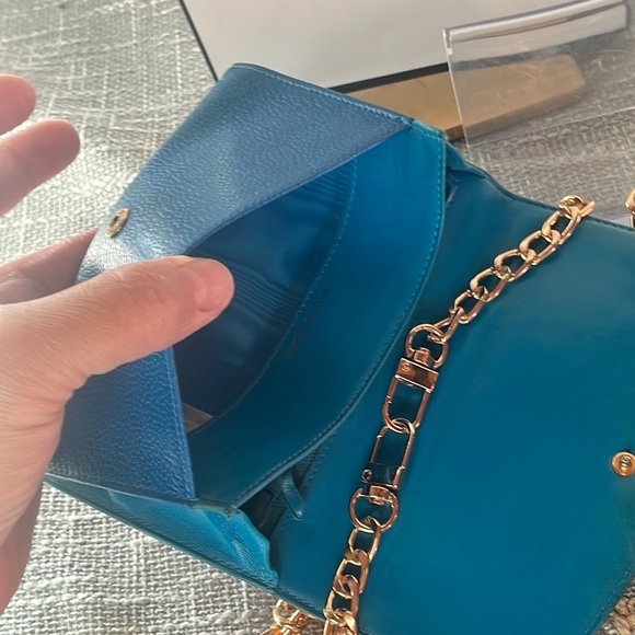 Chanel Classic Blue Caviar small clutch wallet w 24k yellow gold plated hardware - Picture 8 of 8